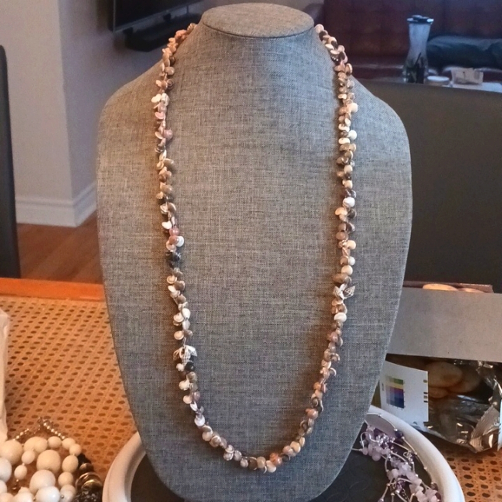 Vintage Bohemian Mermaidcore Handmade Braided Seashell Necklace Lei - Pre-loved